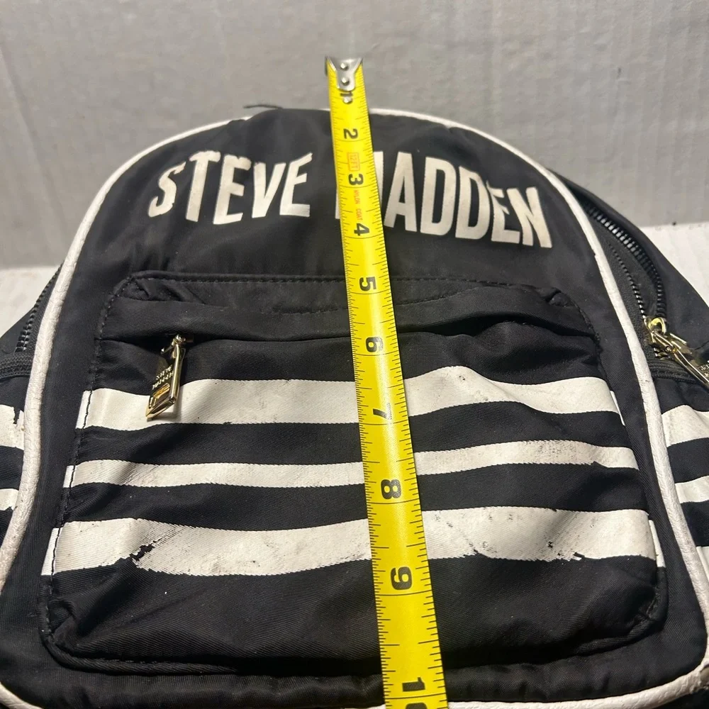 Woman’s Steve Madden black and white striped backpack pocketbook purse - Picture 10 of 10